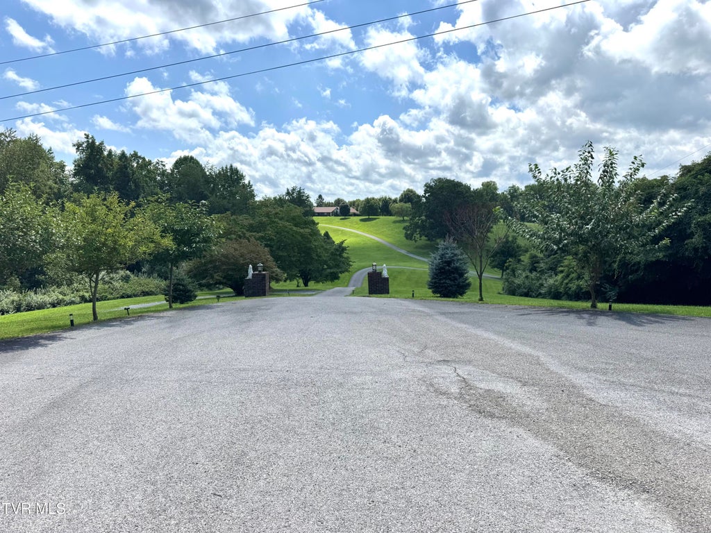 Photo of 411 Lorie Valley Drive, Pennington Gap, VA 24277 (MLS # 9999127)