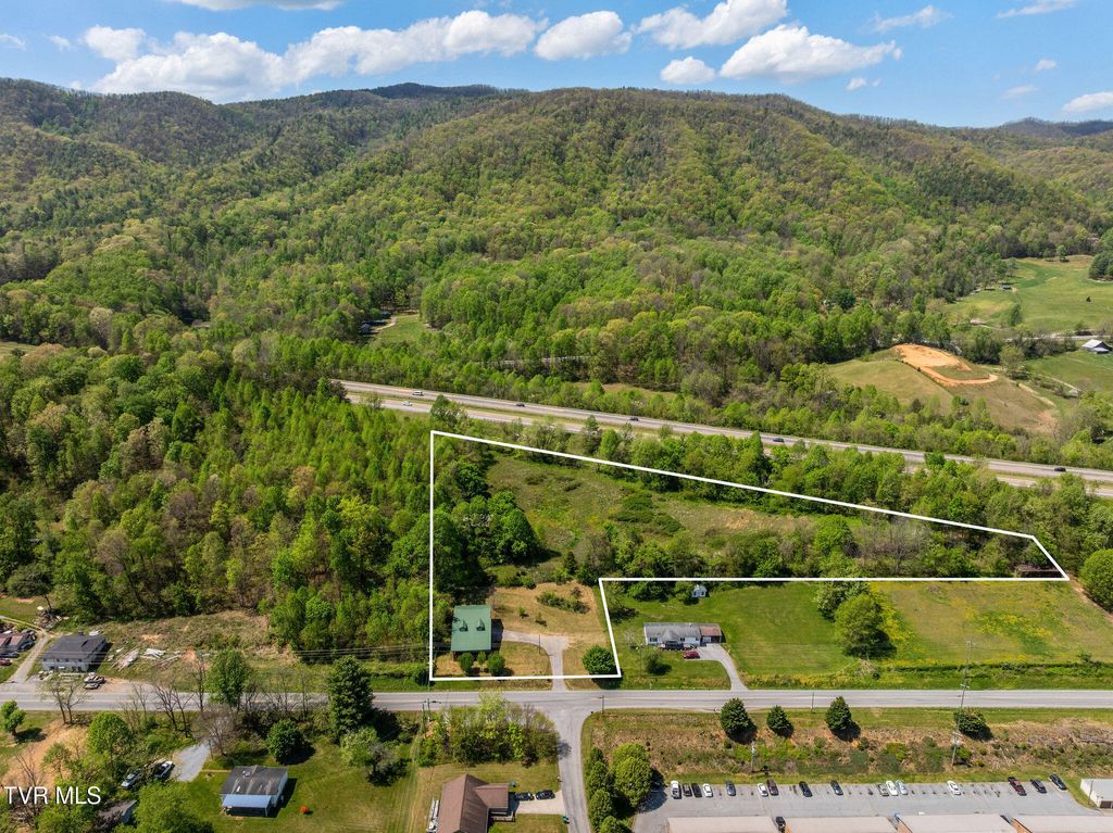 Photo of 5201 Unicoi Drive, Unicoi, TN 37692 (MLS # 9994078)