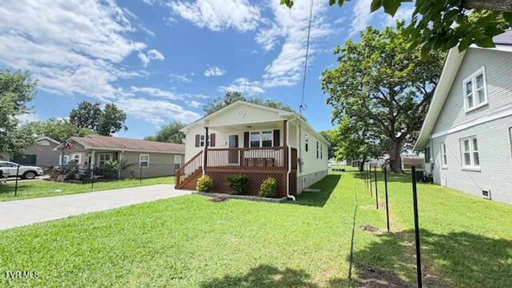 Photo of 1648 G Street, Kingsport, TN 37664 (MLS # 9987558)