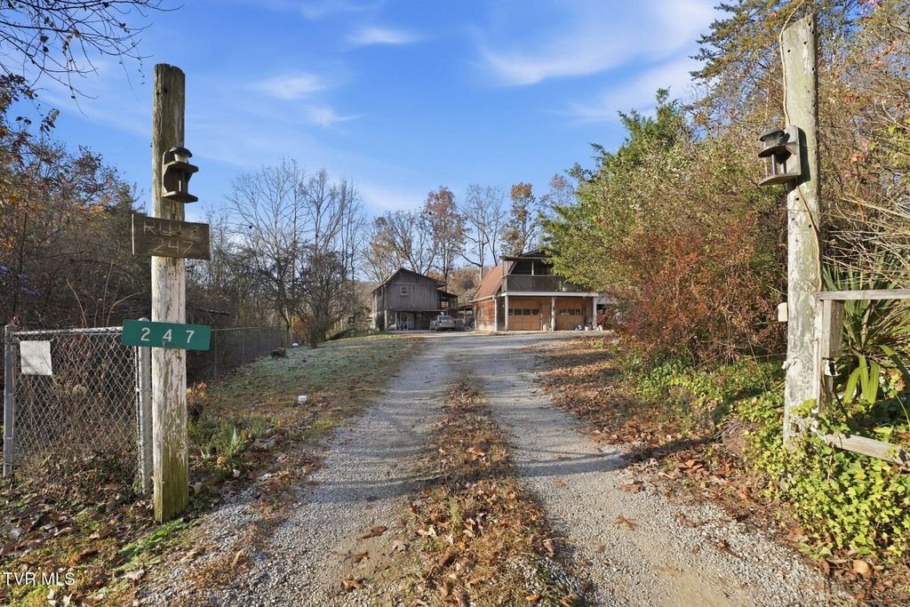 Photo of 247 Foster Road, Rocky Top, TN 37769 (MLS # 9989374)