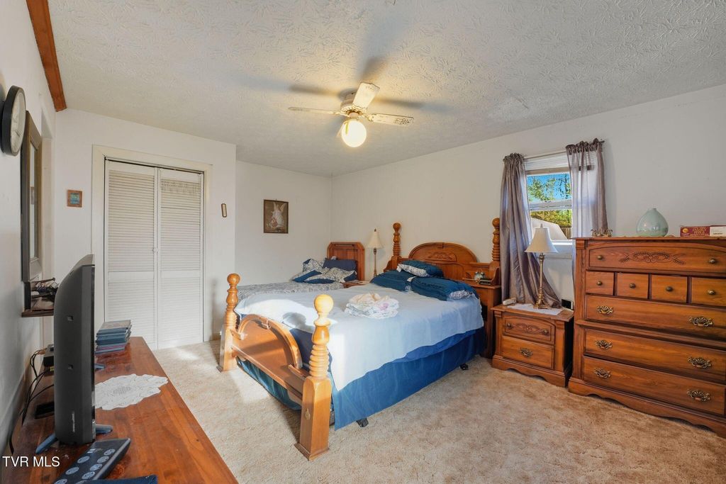 Photo of 247 Foster Road, Rocky Top, TN 37769 (MLS # 9989374)