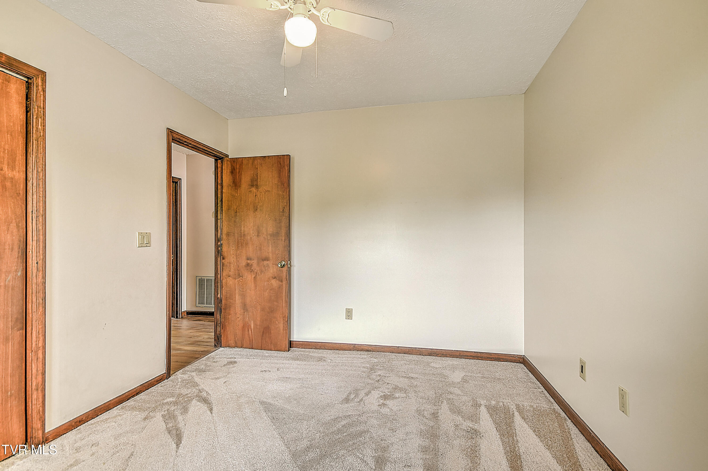 1712 Lakeview Dr Dr, Johnson City, Tennessee image 31