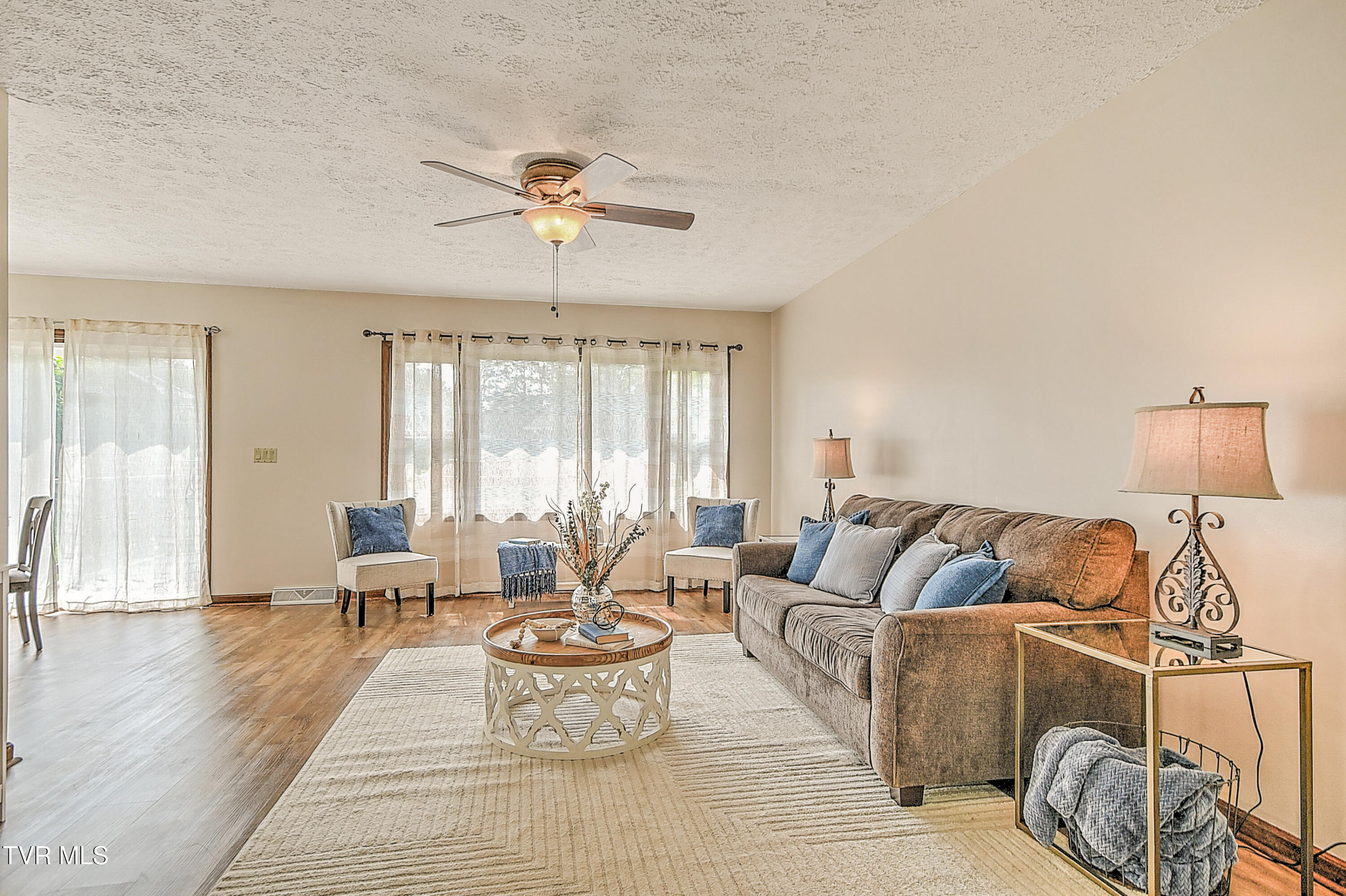 1712 Lakeview Dr Dr, Johnson City, Tennessee image 8