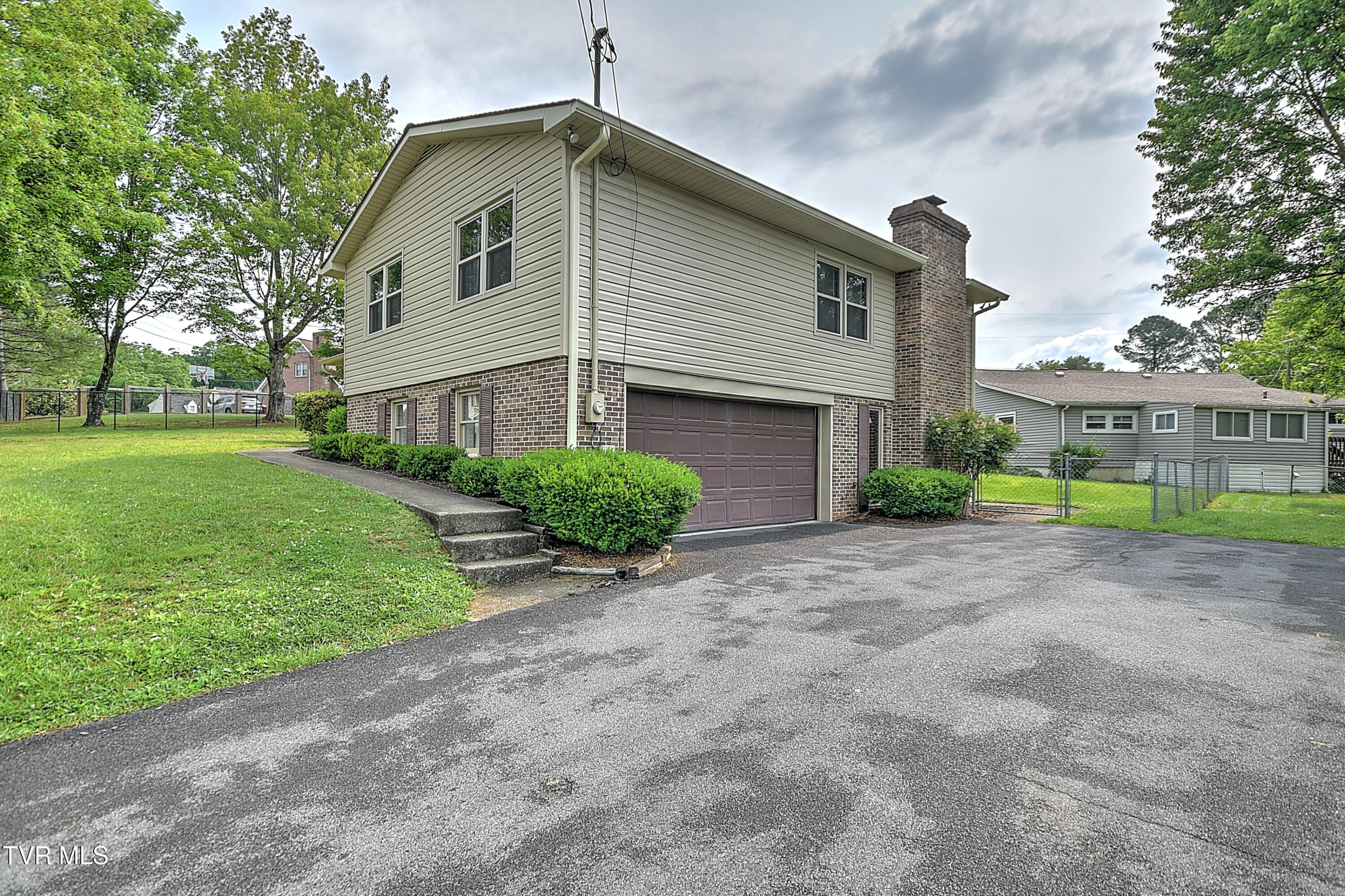 1712 Lakeview Dr Dr, Johnson City, Tennessee image 44