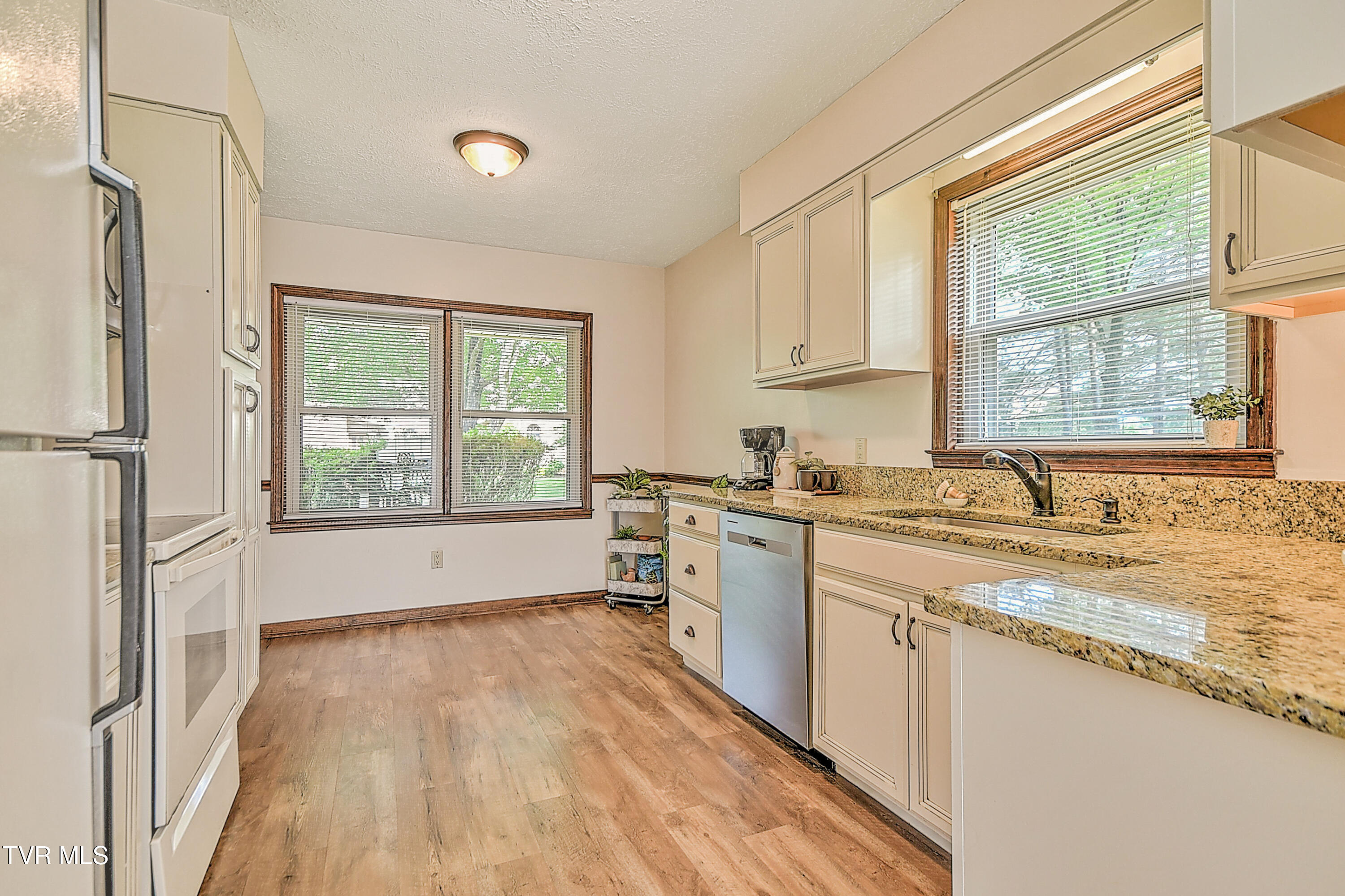 1712 Lakeview Dr Dr, Johnson City, Tennessee image 14