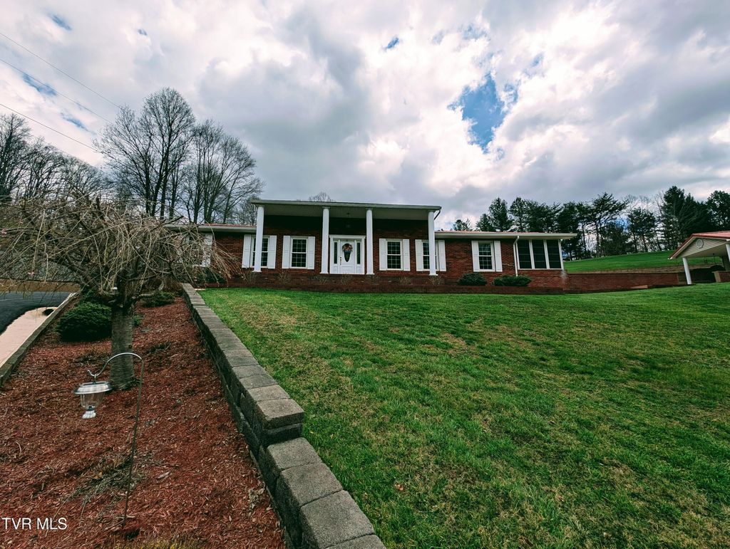 Photo of 218 7th Street, Norton, VA 24273 (MLS # 9993302)