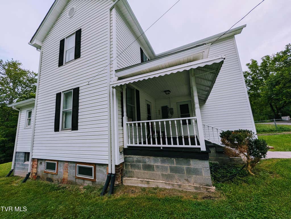 Photo of 186 Triple Court Drive, Honaker, VA 24260 (MLS # 9999187)
