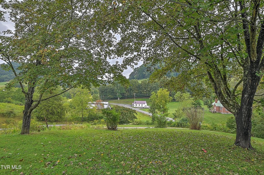 Photo of 10103 Hayters Gap Road, Abingdon, VA 24210 (MLS # 9988534)