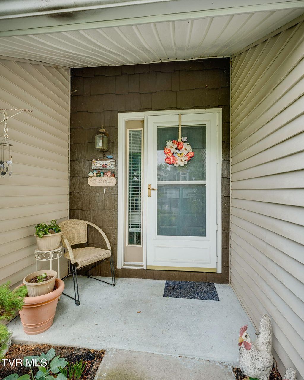Photo of 127 Timberbrook Drive #-, Bristol, VA 24201 (MLS # 9995273)