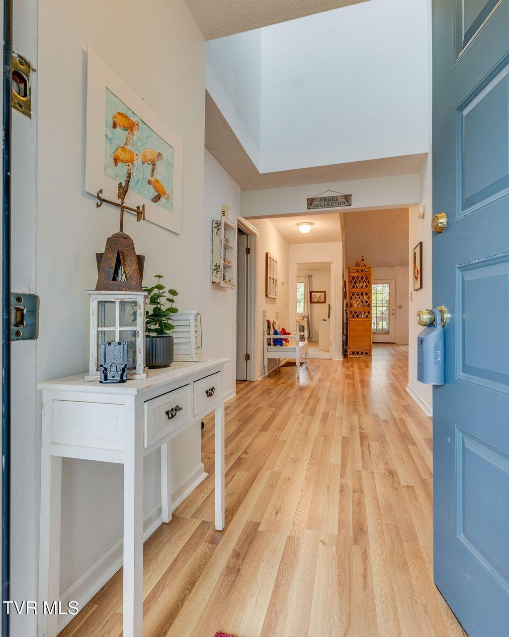 Photo of 127 Timberbrook Drive #-, Bristol, VA 24201 (MLS # 9995273)