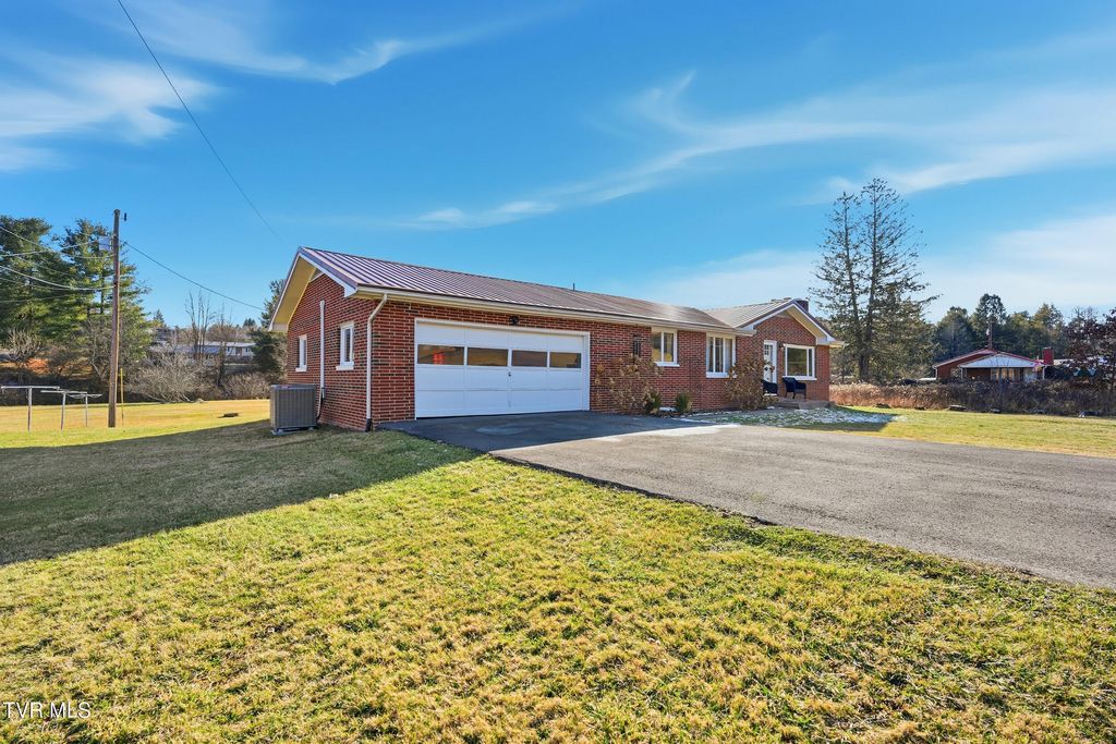 Photo of 6212 Hurricane Road, Wise, VA 24293 (MLS # 9990503)