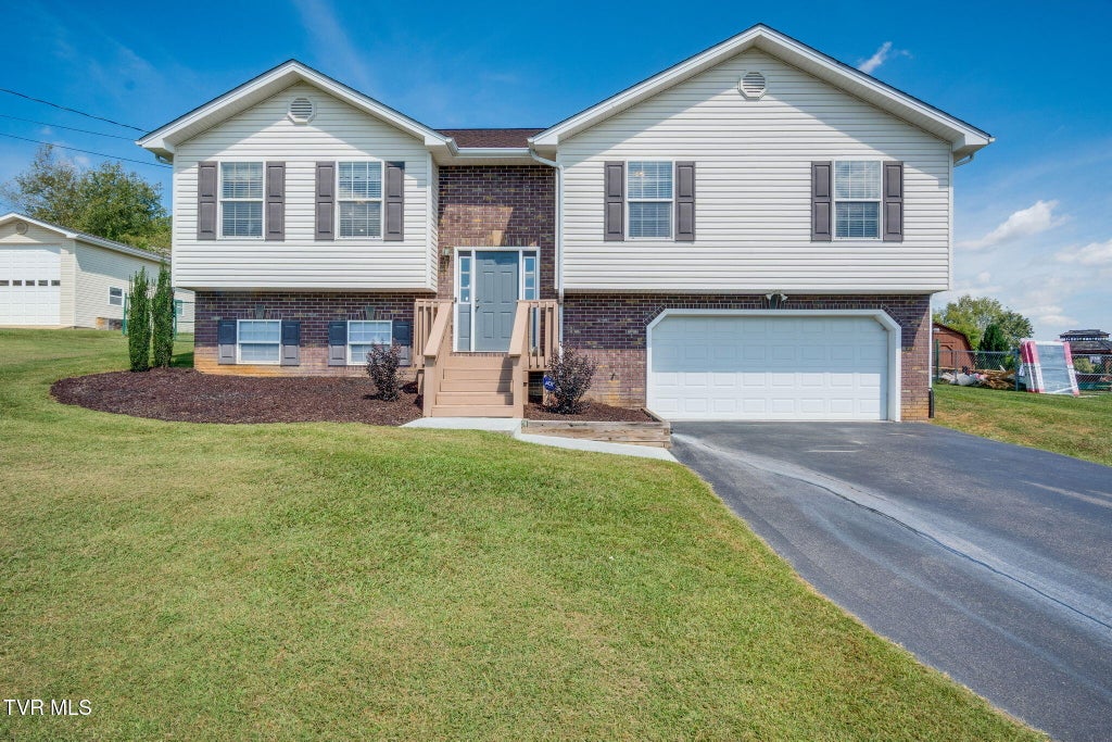 Photo of 1111 Daisy Lane, Jonesborough, TN 37659 (MLS # 10000754)