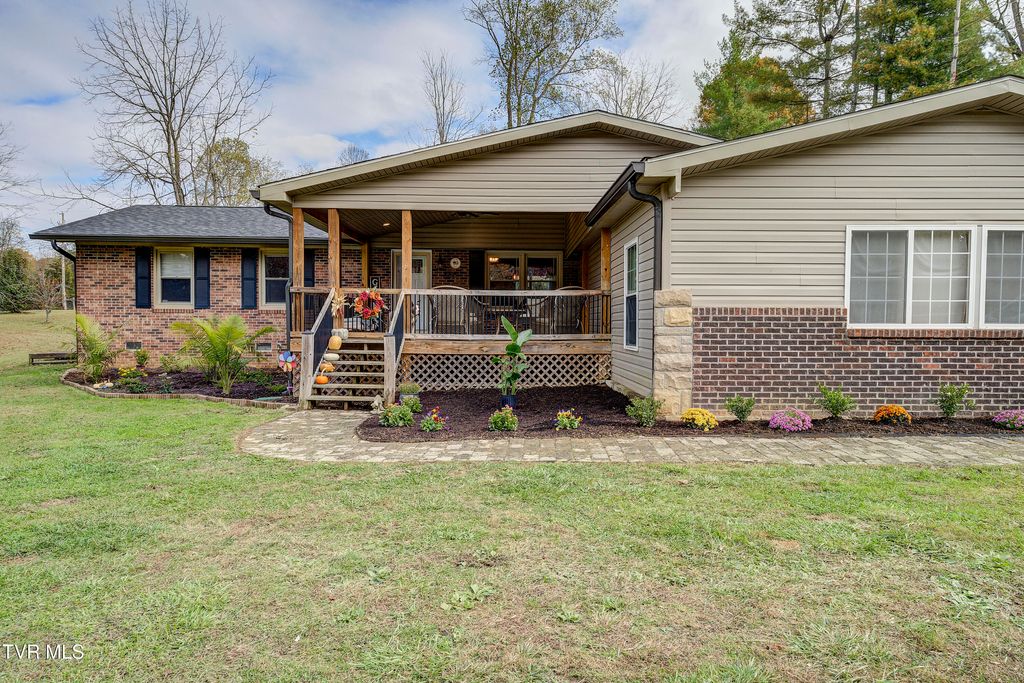 Photo of 335 Pleasant Hill Place, Bluff City, TN 37618 (MLS # 9987706)