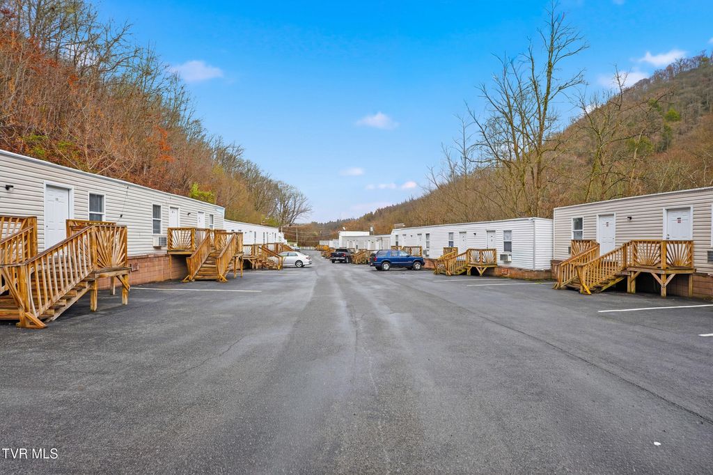 Photo of 1025 Pointe Village Drive, Grundy, VA 24614 (MLS # 9992829)