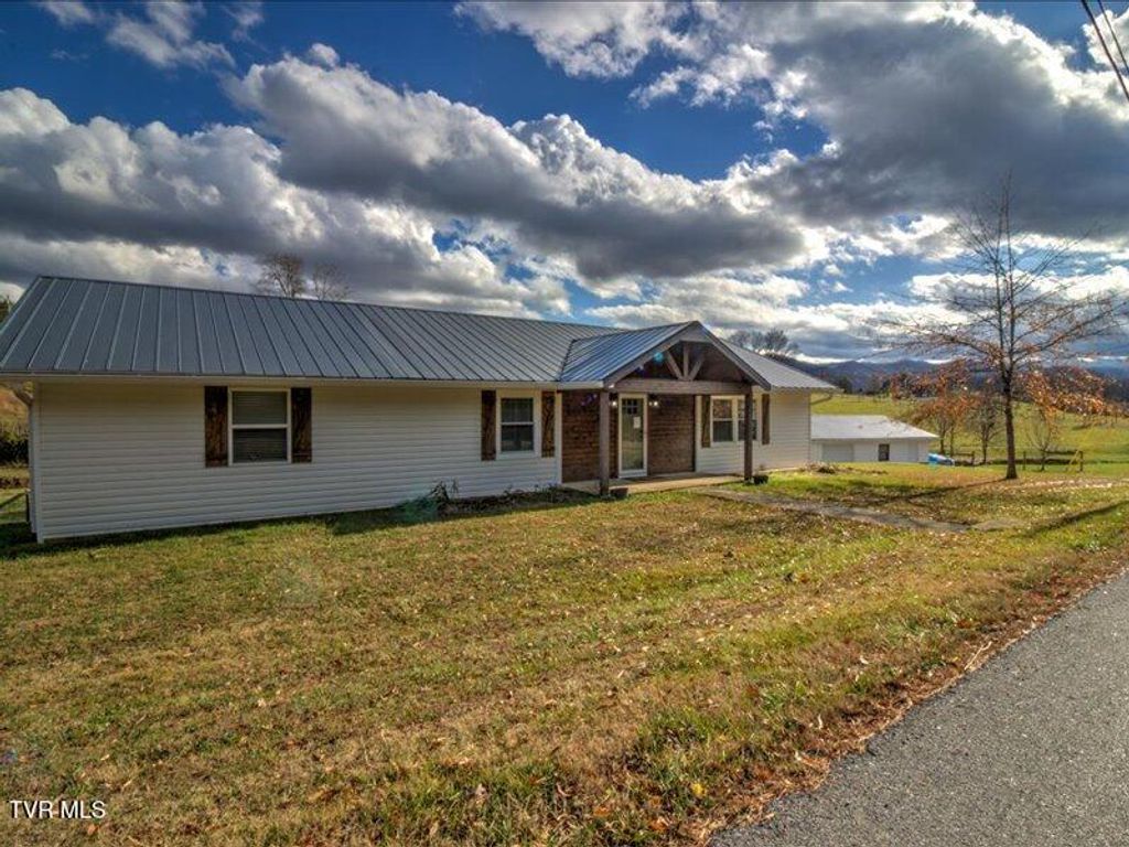 Photo of 680 Mayberry Road, Jonesborough, TN 37659 (MLS # 9988643)