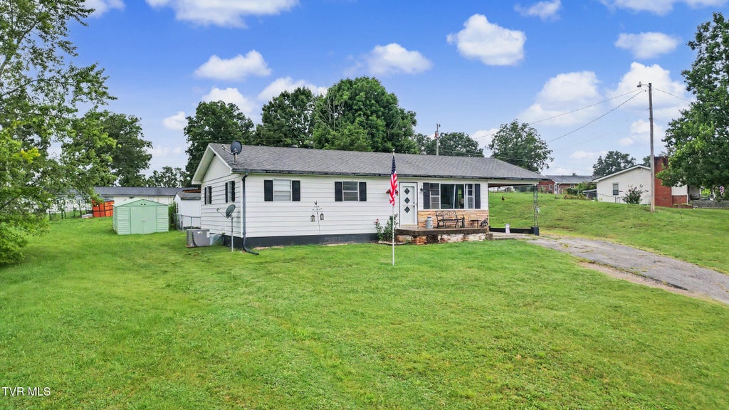 Photo of 190 Cherokee Boulevard, Greeneville, TN 37743 (MLS # 9998614)