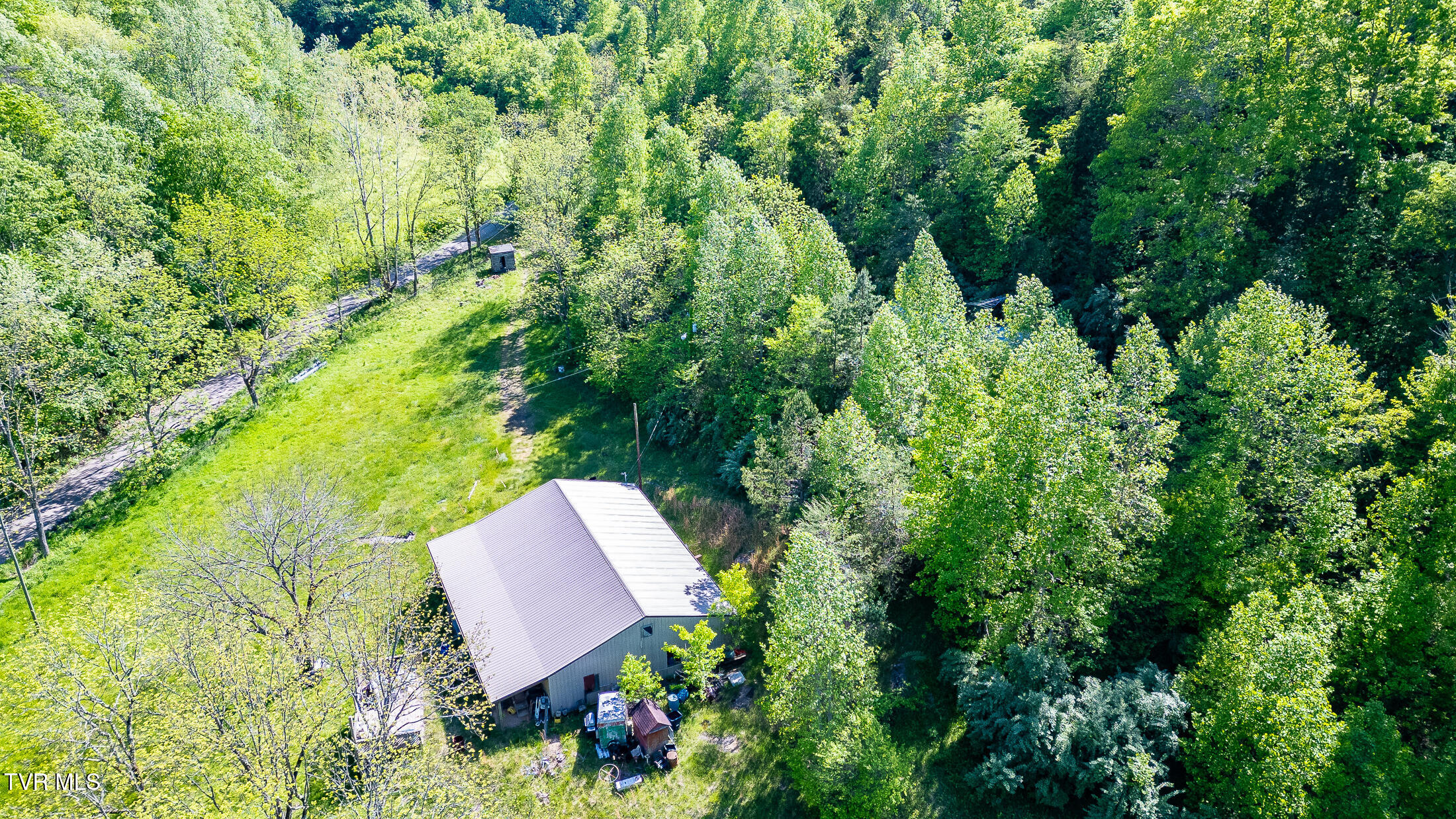 1668 Fowlers Br Road, Hiltons, Virginia image 30