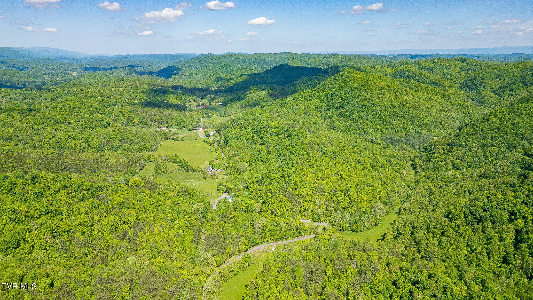 1668 Fowlers Br Road, Hiltons, Virginia image 17