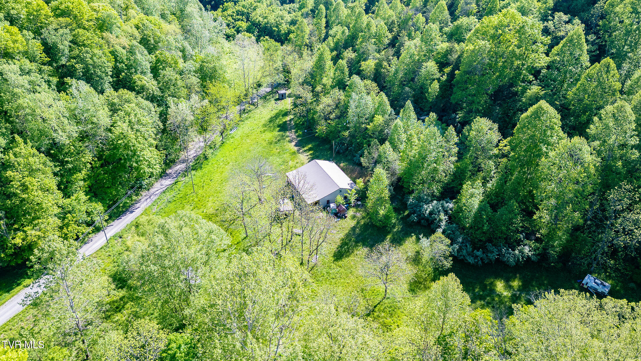 1668 Fowlers Br Road, Hiltons, Virginia image 31