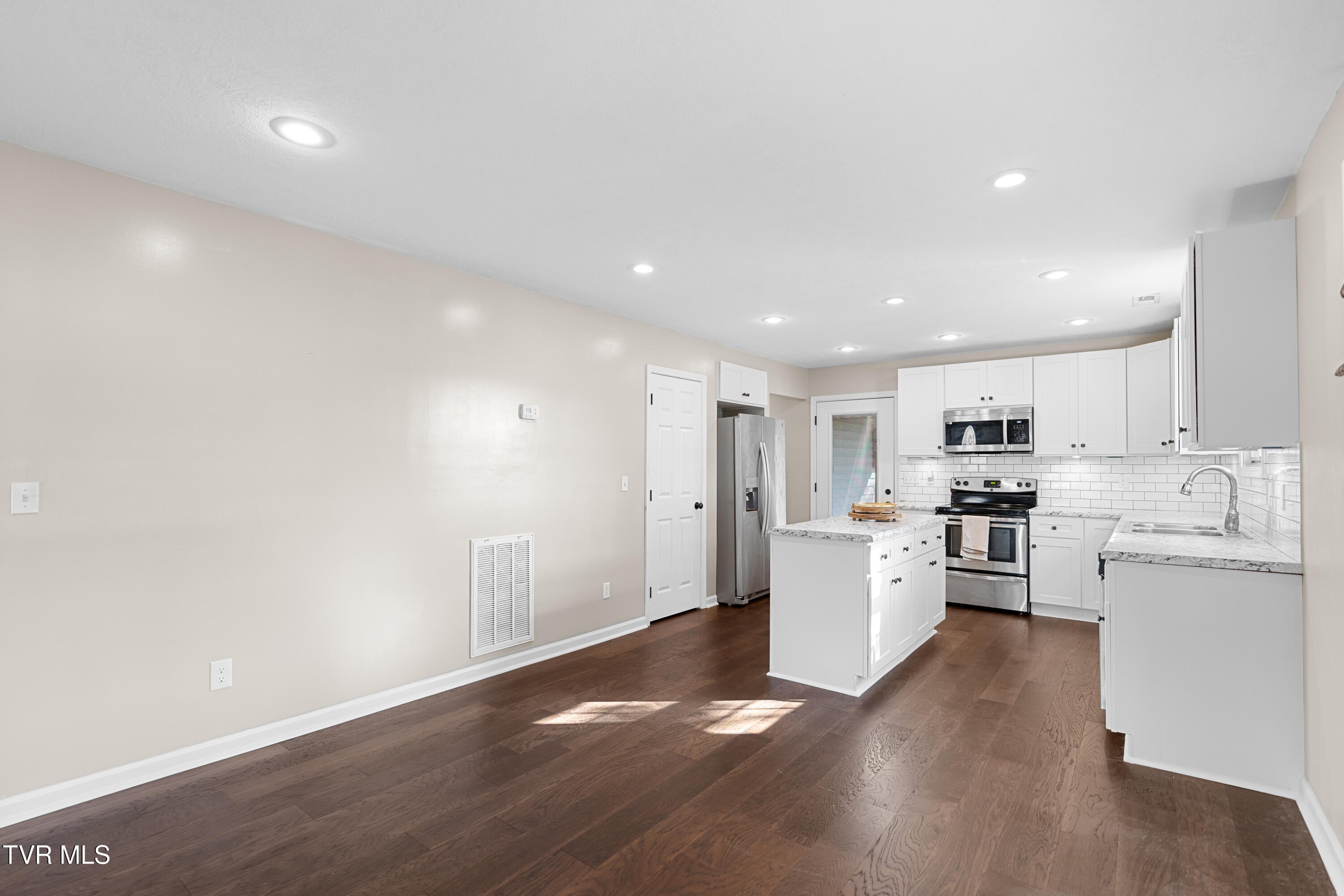 1440 Ault Road