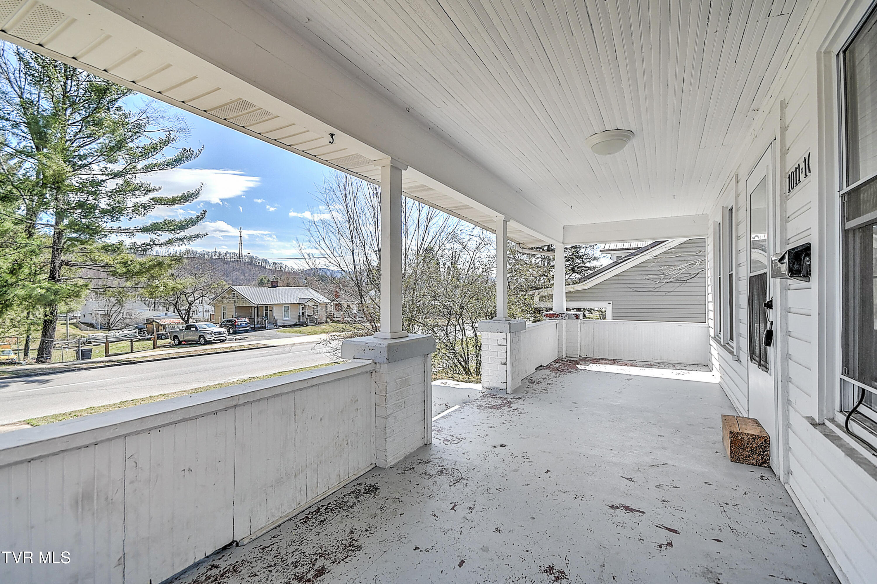 1011 Unaka Avenue, Johnson City, Tennessee image 48