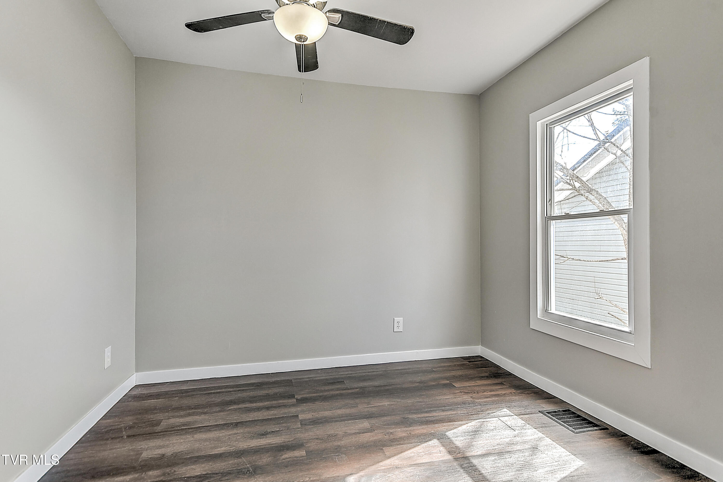 1011 Unaka Avenue, Johnson City, Tennessee image 33