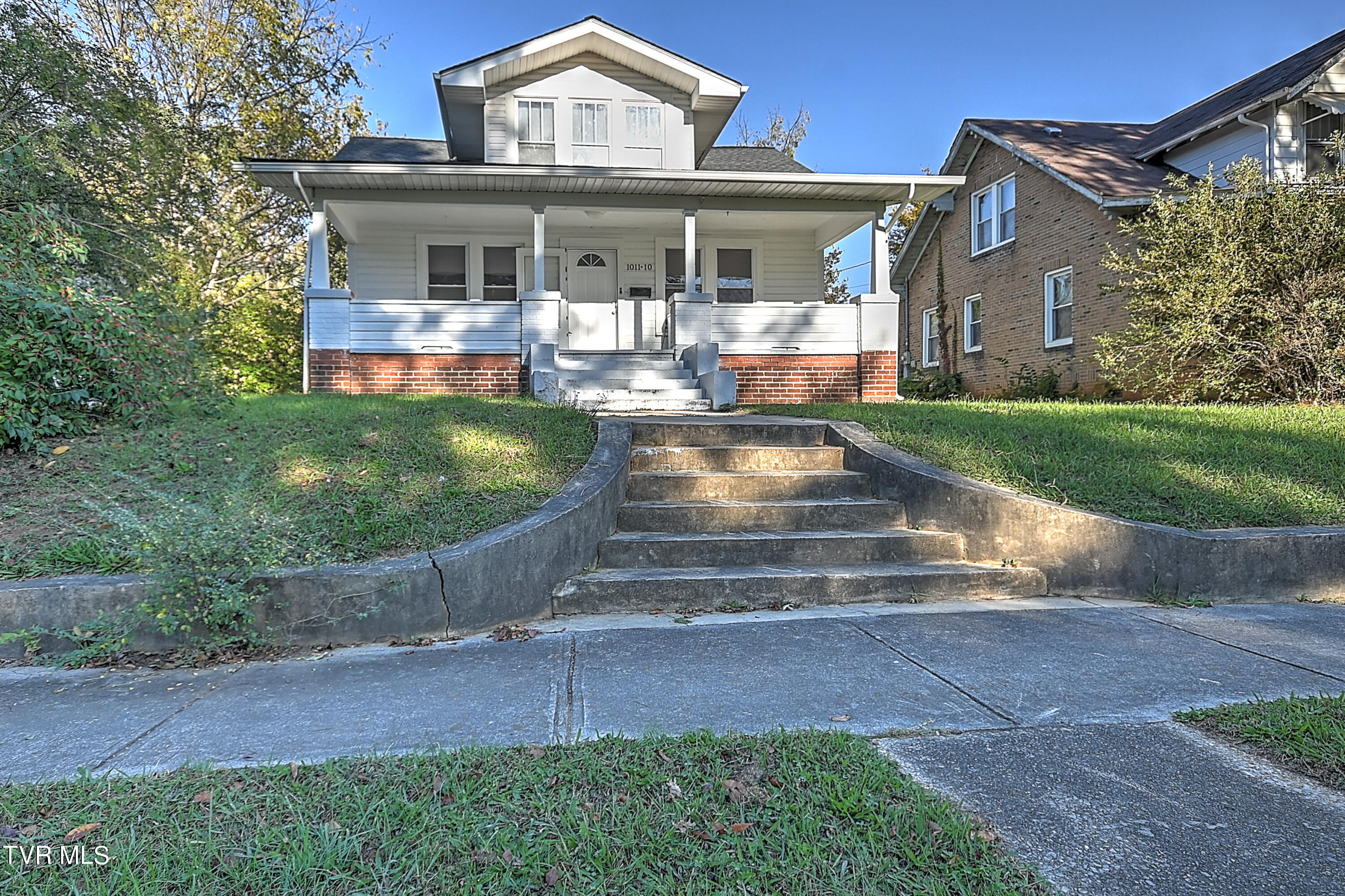 1011 Unaka Avenue, Johnson City, Tennessee image 3
