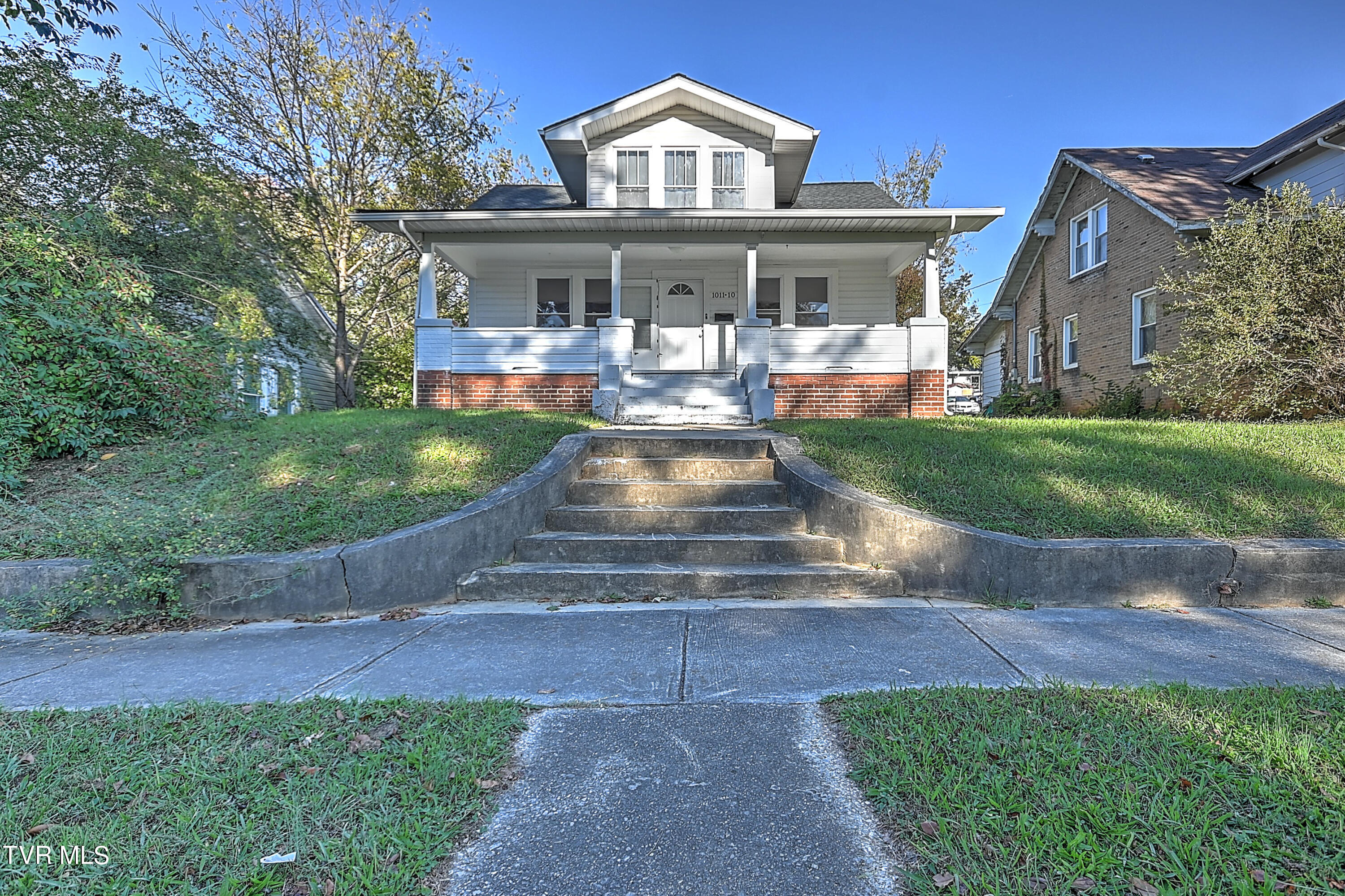 1011 Unaka Avenue, Johnson City, Tennessee image 2
