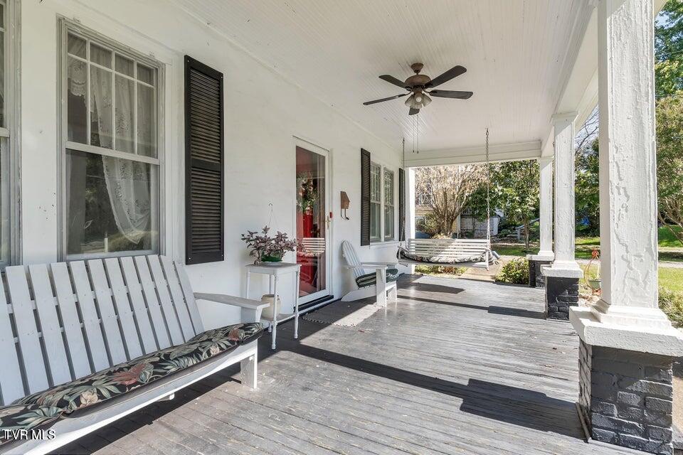 625 East Main Street