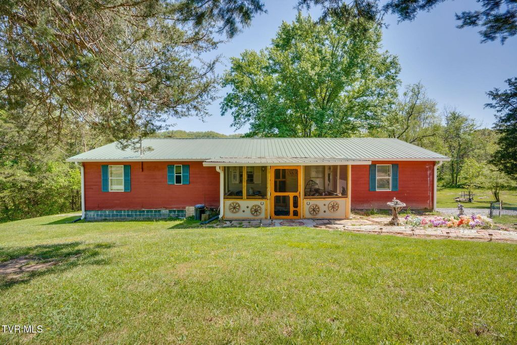 Photo of 111 Clinch Valley Road, Eidson, TN 37731 (MLS # 9994334)