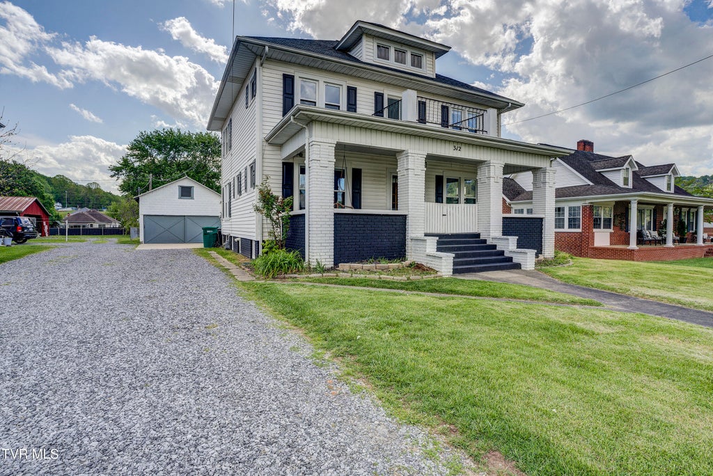 Photo of 312 Love Street, Erwin, TN 37650 (MLS # 9994270)