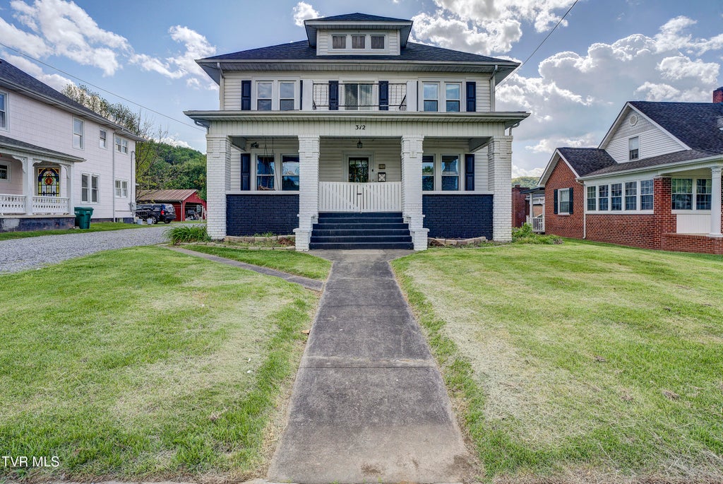 Photo of 312 Love Street, Erwin, TN 37650 (MLS # 9994270)