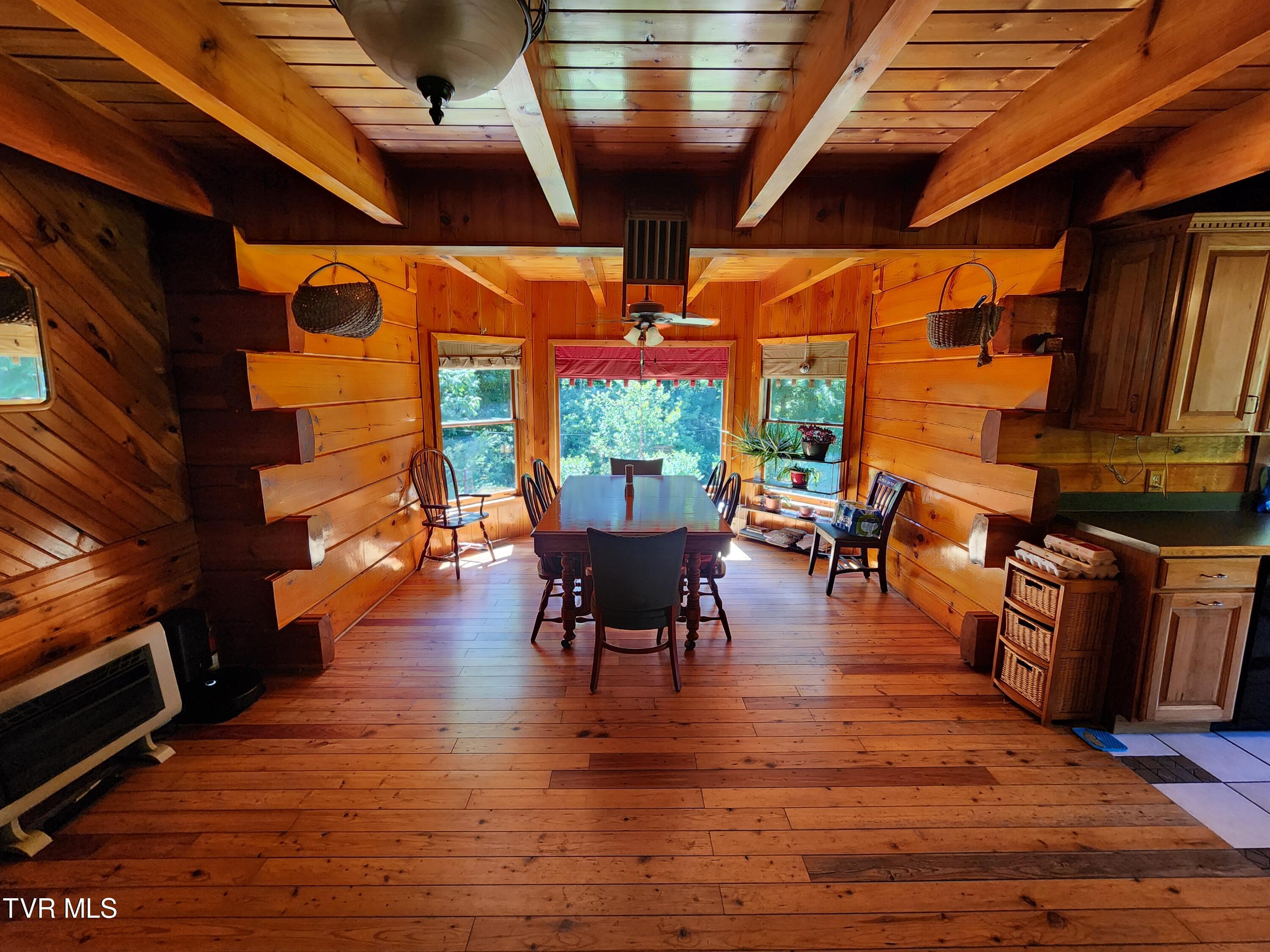 639 Dream Farm Road, Birchleaf, Virginia image 13