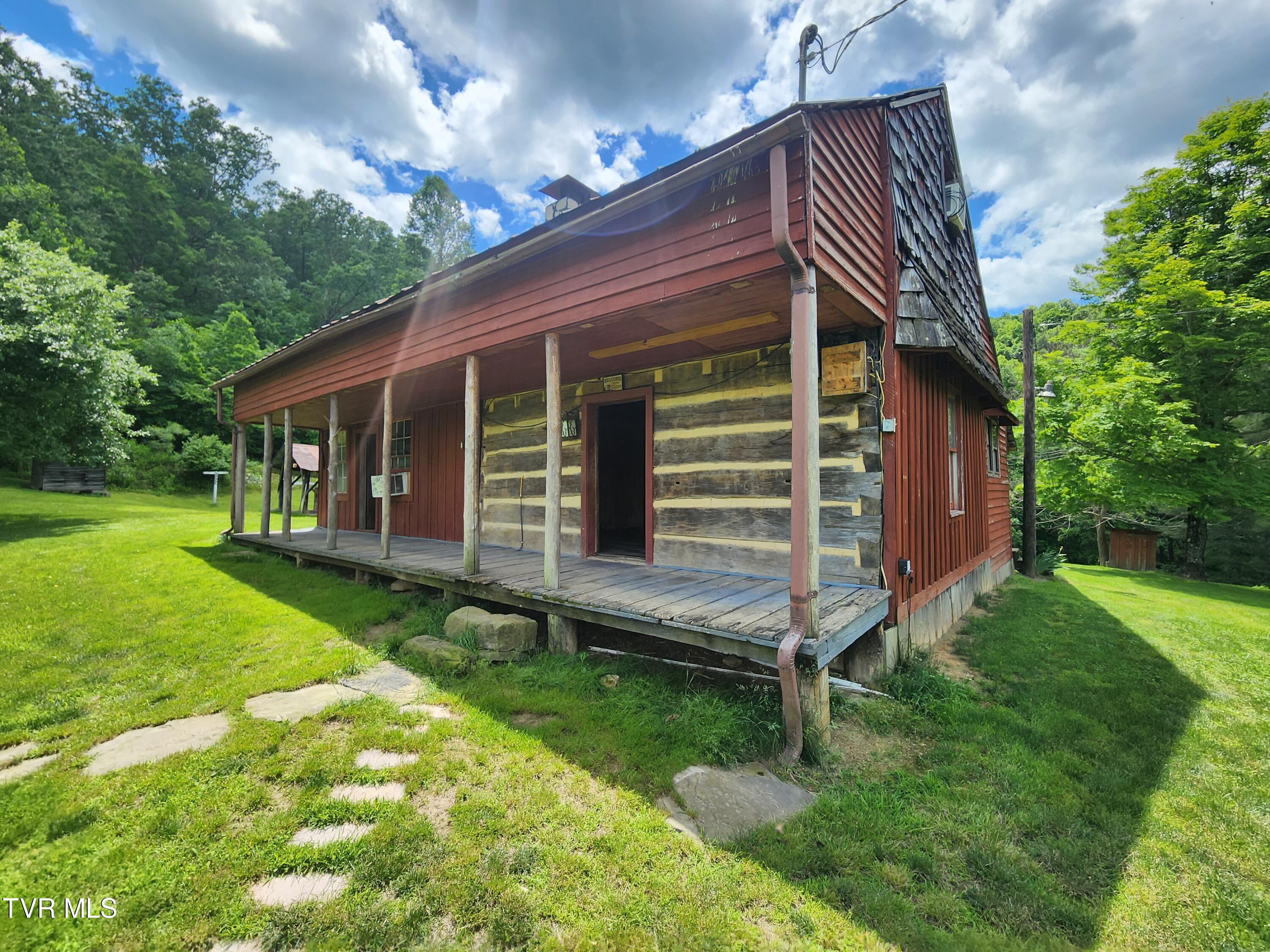 639 Dream Farm Road, Birchleaf, Virginia image 43