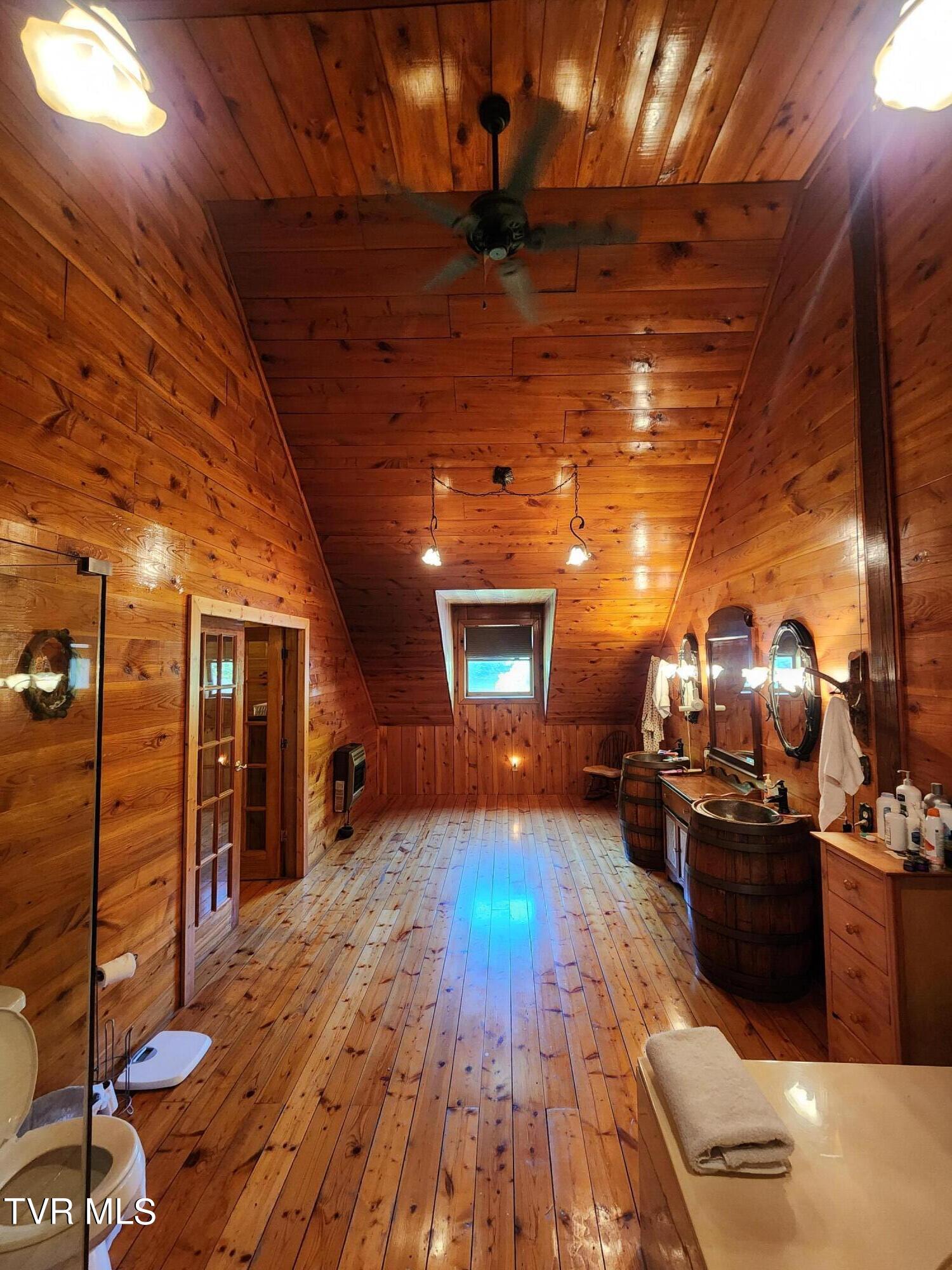 639 Dream Farm Road, Birchleaf, Virginia image 22