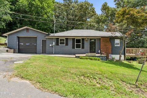 Homes For Sale - 413 Northcott Drive<br/> Kingsport, TN 37660