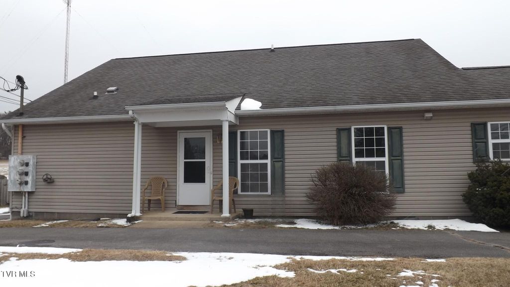 Photo of 140 Harvest Road, Bristol, VA 24201 (MLS # 9990988)