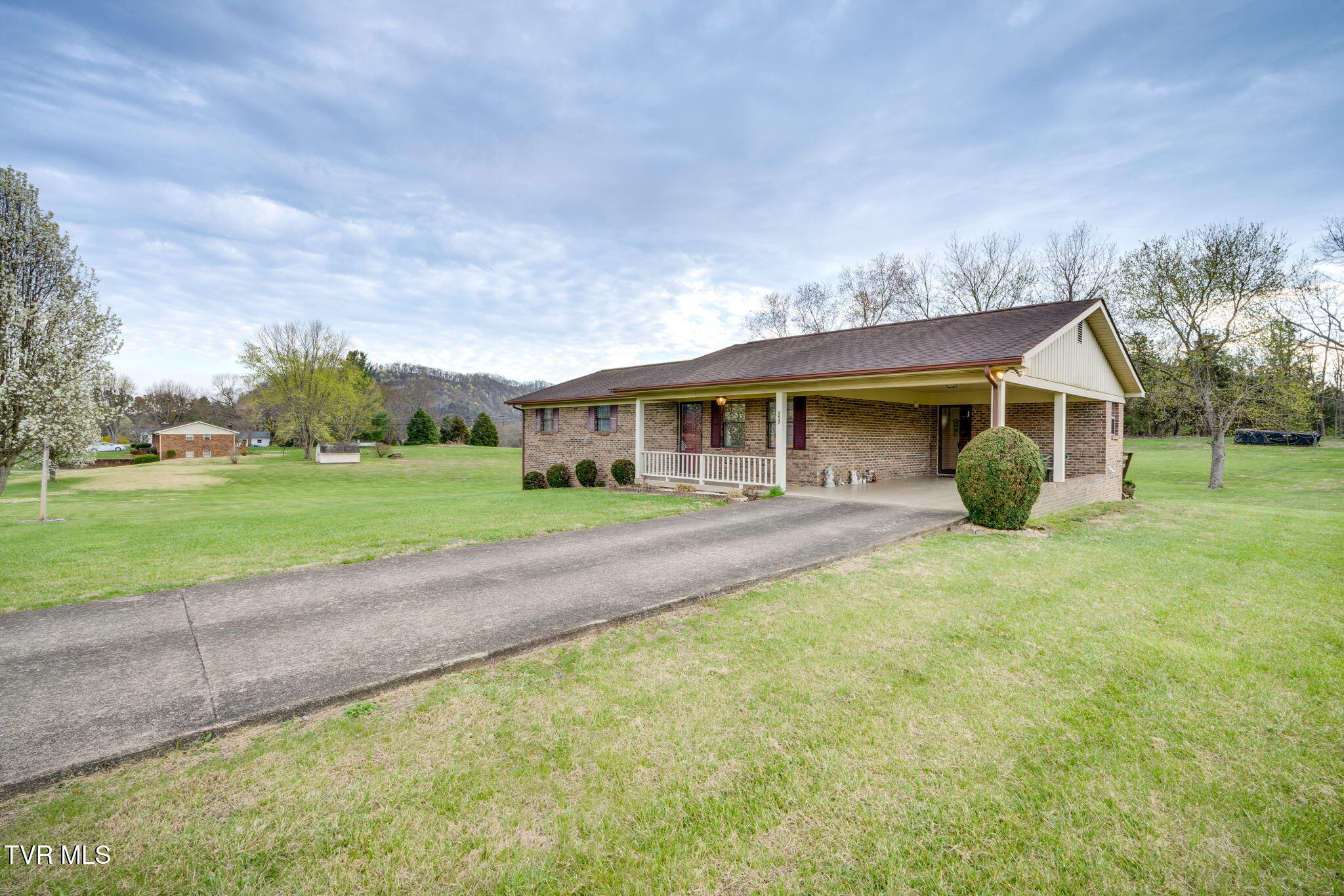 157 Lakeview Circle, Rogersville, Tennessee image 3