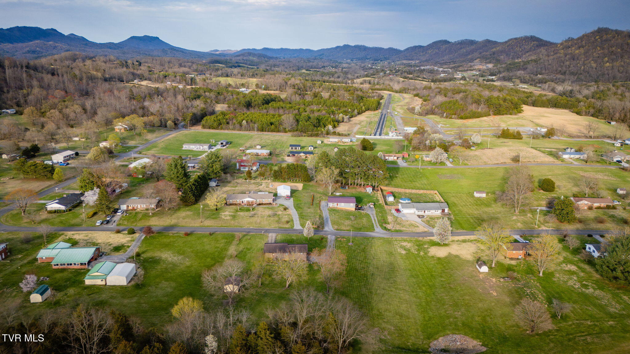157 Lakeview Circle, Rogersville, Tennessee image 39
