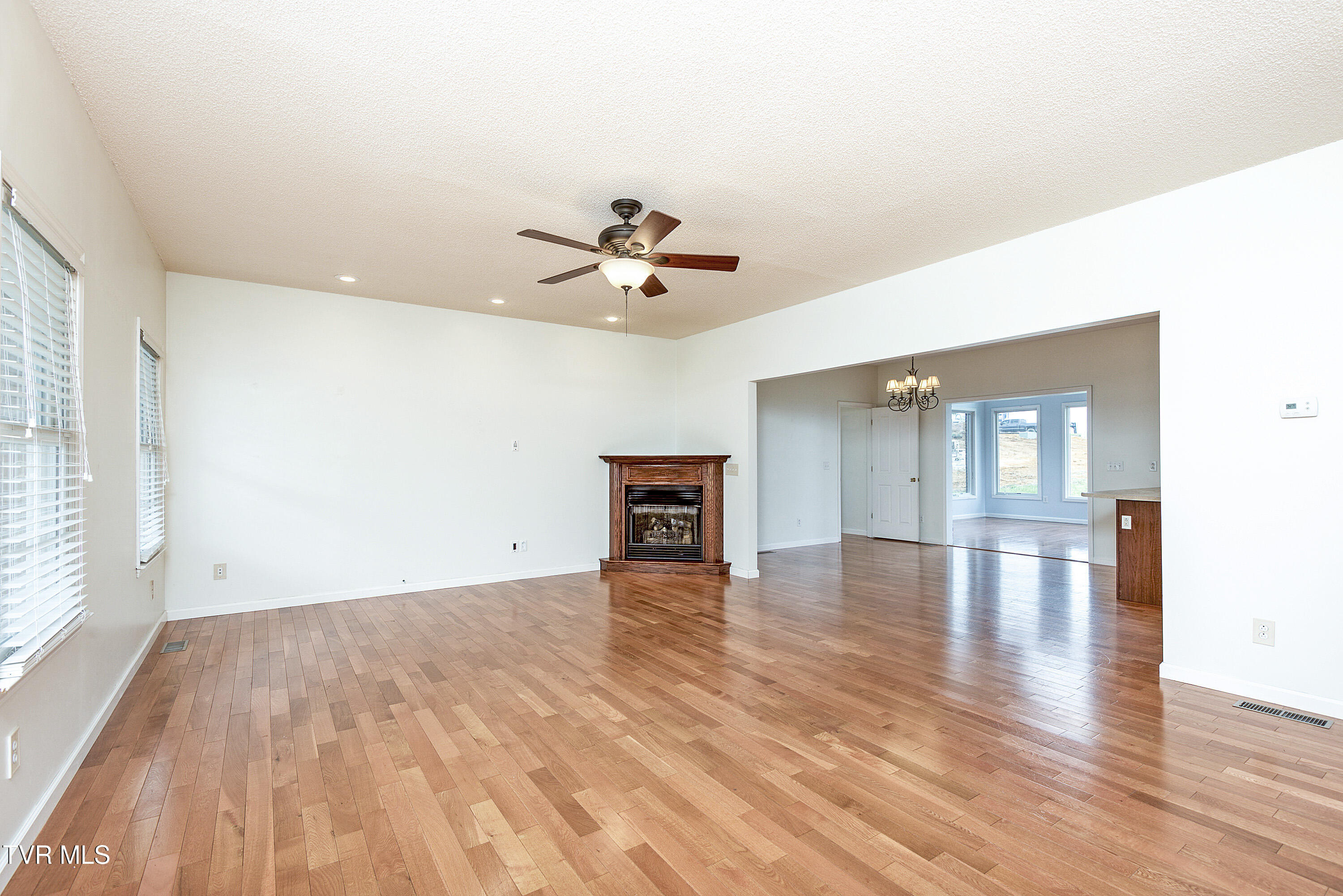 12144 Harvard Lane Lane, Glade Spring, Virginia image 4