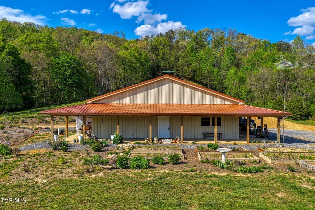 Photo of 336 Cloud Creek Road, Rogersville, TN 37857 (MLS # 9994131)