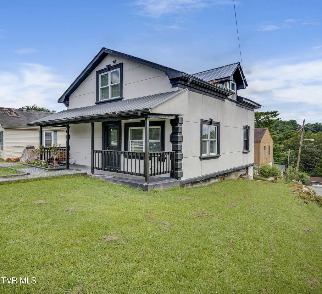 Photo of 488 Virgil Avenue, Kingsport, TN 37665 (MLS # 9984213)