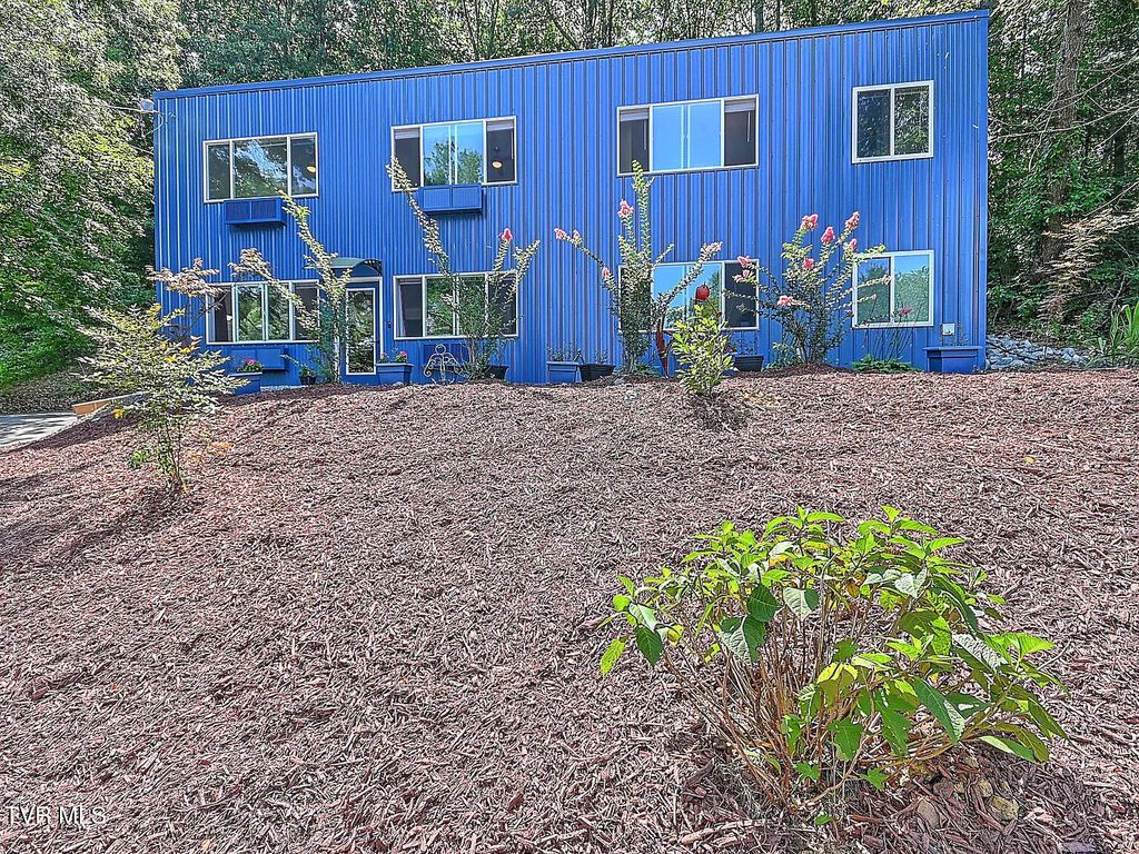 Photo of 3 Overlook Court, Johnson City, TN 37604 (MLS # 9989725)