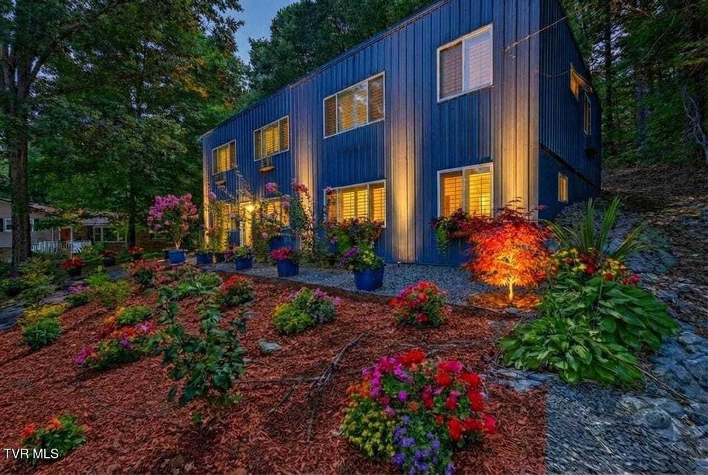 Photo of 3 Overlook Court, Johnson City, TN 37604 (MLS # 9989725)