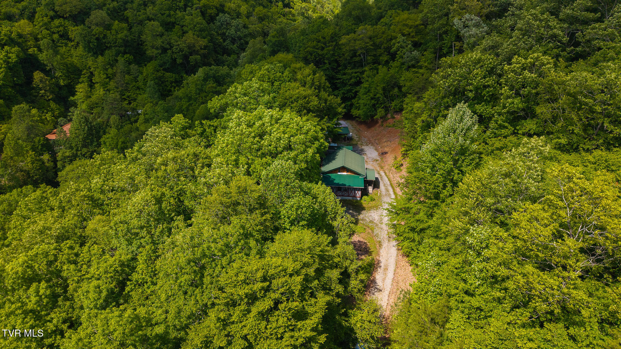 632 Jacobs Hollow Road, Sneedville, Tennessee image 2