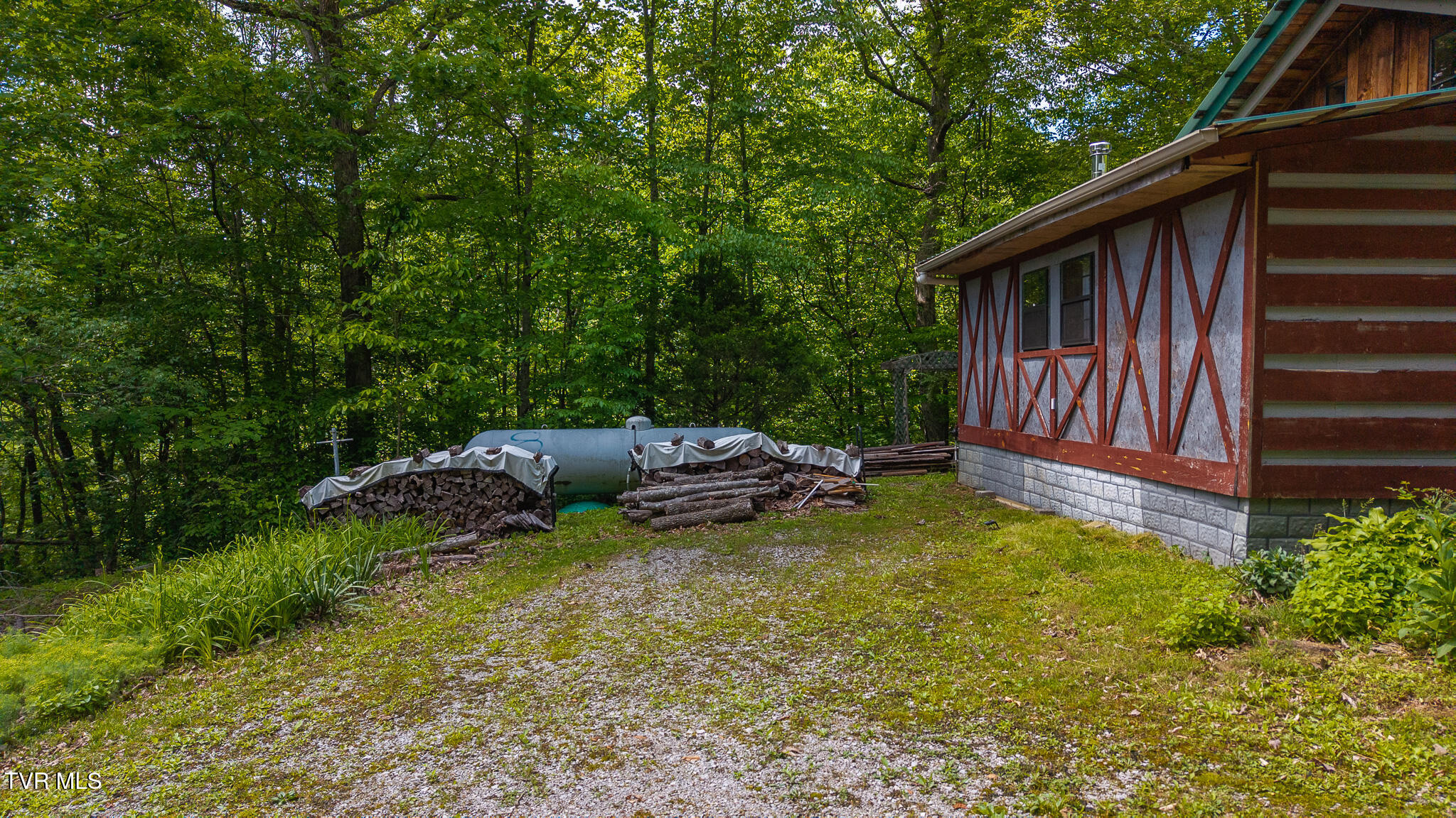 632 Jacobs Hollow Road, Sneedville, Tennessee image 4