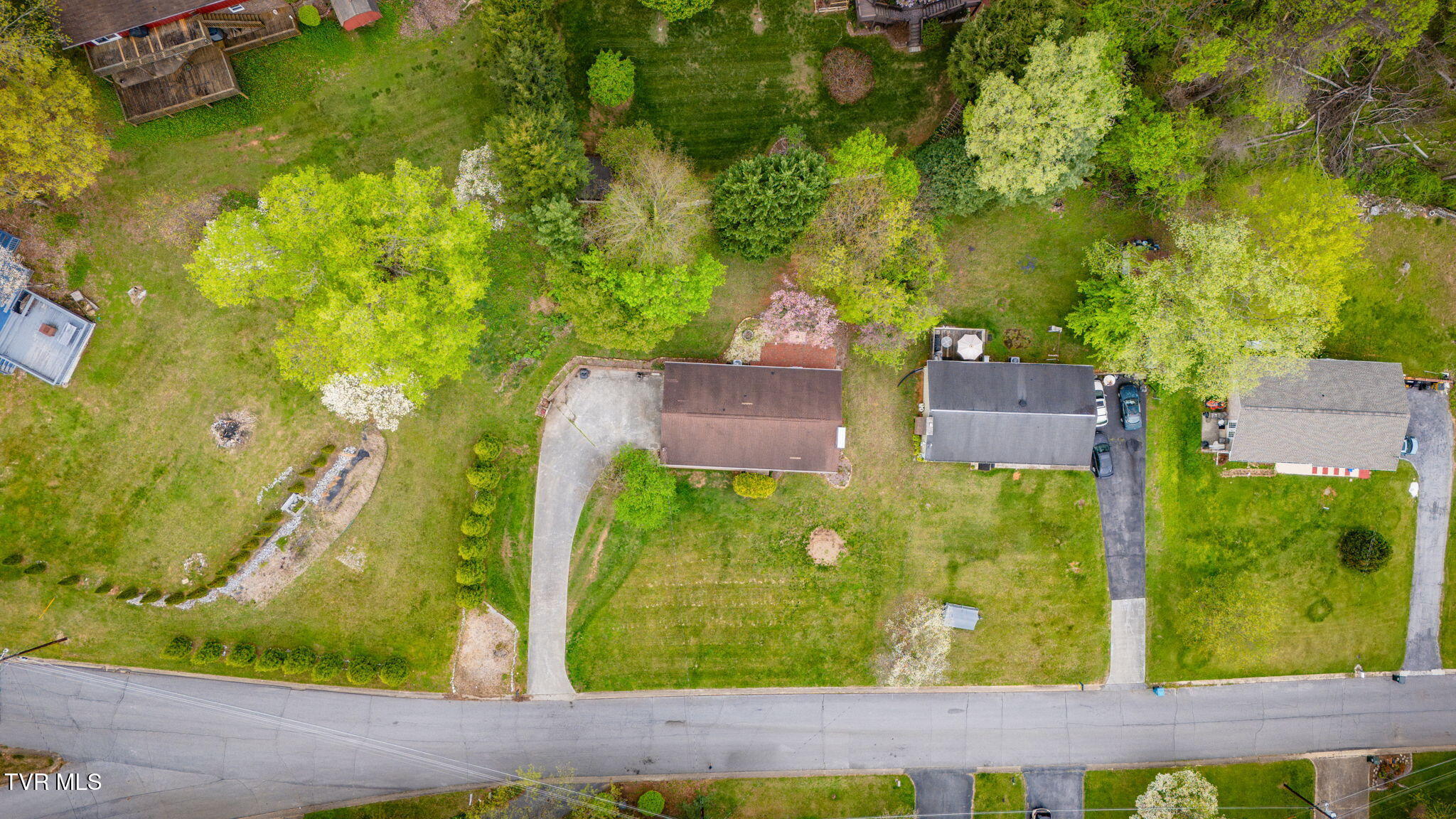 132 Lancaster Drive, Kingsport, Tennessee image 36