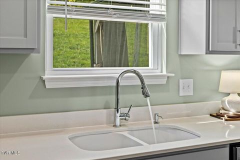 Tiny photo for 2492 Bridgeforth Crossing, Kingsport, TN 37664 (MLS # 9986487)