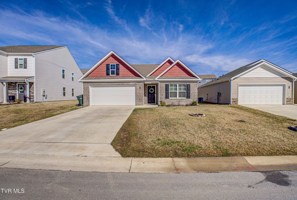 Photo of 1048 Persimmon Hollow, Greeneville, TN 37745 (MLS # 9991475)