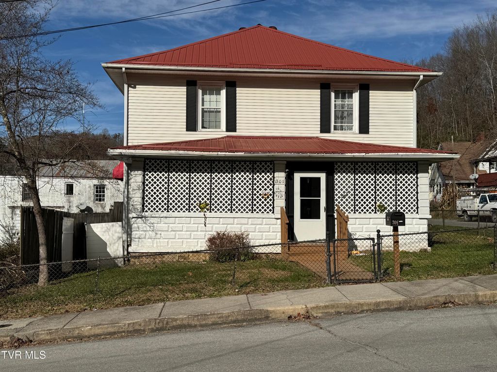 Photo of 301 Roberts Street, Appalachia, VA 24216 (MLS # 9988415)
